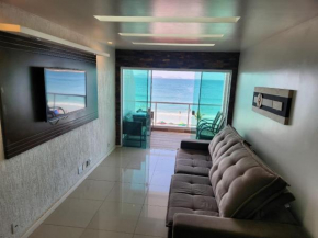 Frente Mar- 3 quartos- Lazer com Piscina e Churrasqueira!